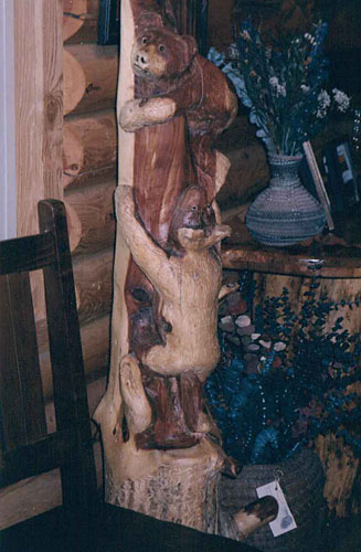 Horn Mountain Living - Cedar Bear Lamp